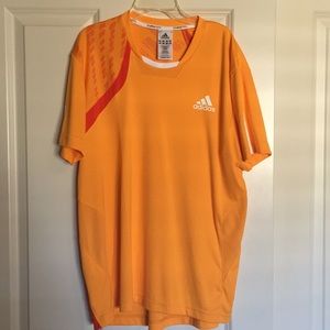 Men’s tennis shirt